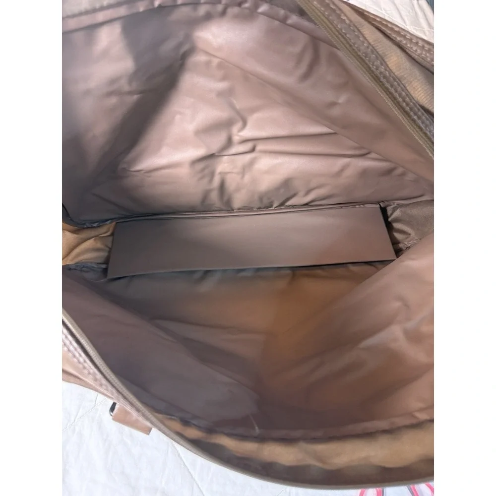 Verdi Brown Nylon Duffel Carry On Travel Bag w/ Shoulder‎ Strap & Duffle Bag (2)